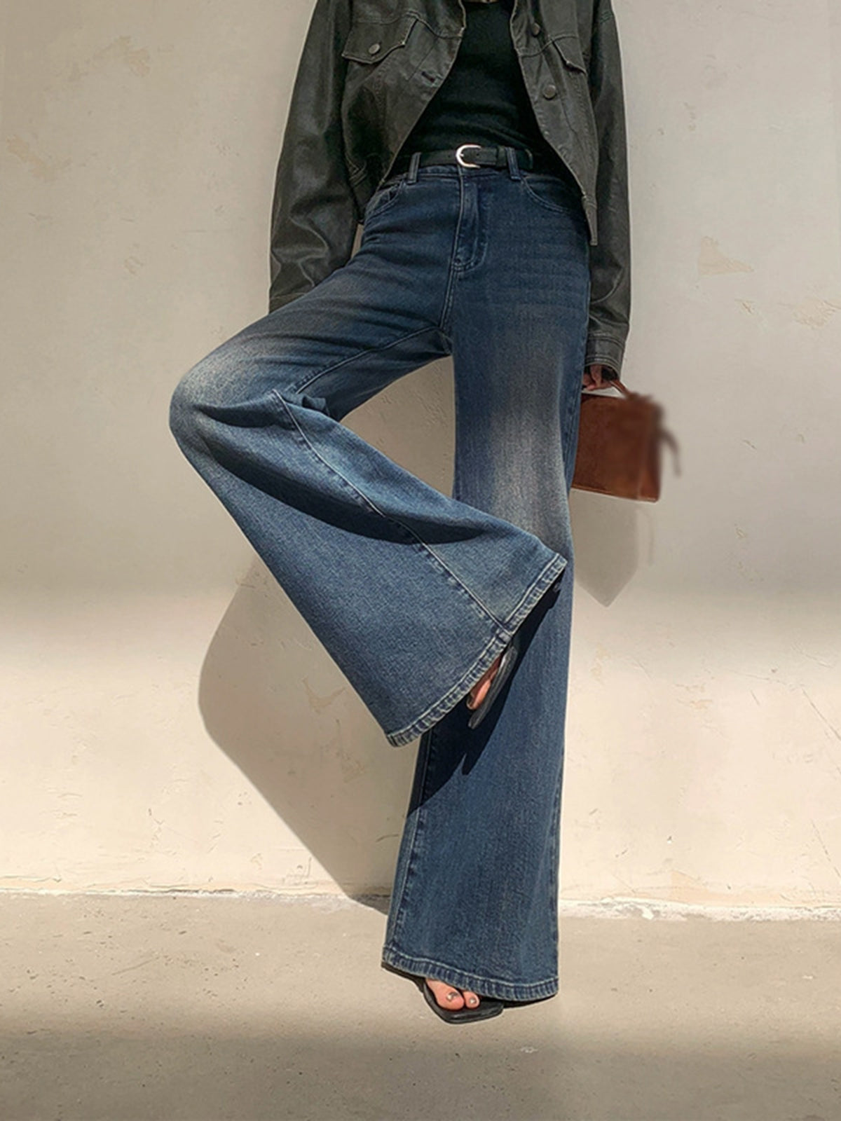 Paige | Women’s Stylish High-Waisted Flared Jeans