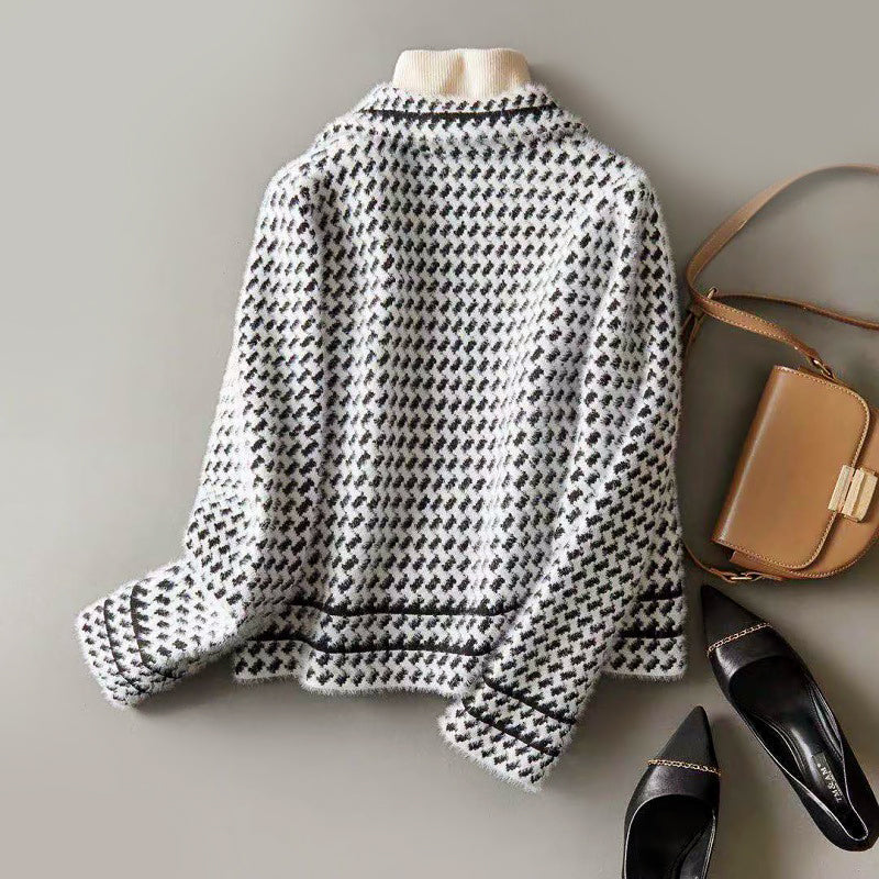 Women’s Cropped Buttoned Jacket with Houndstooth Pattern