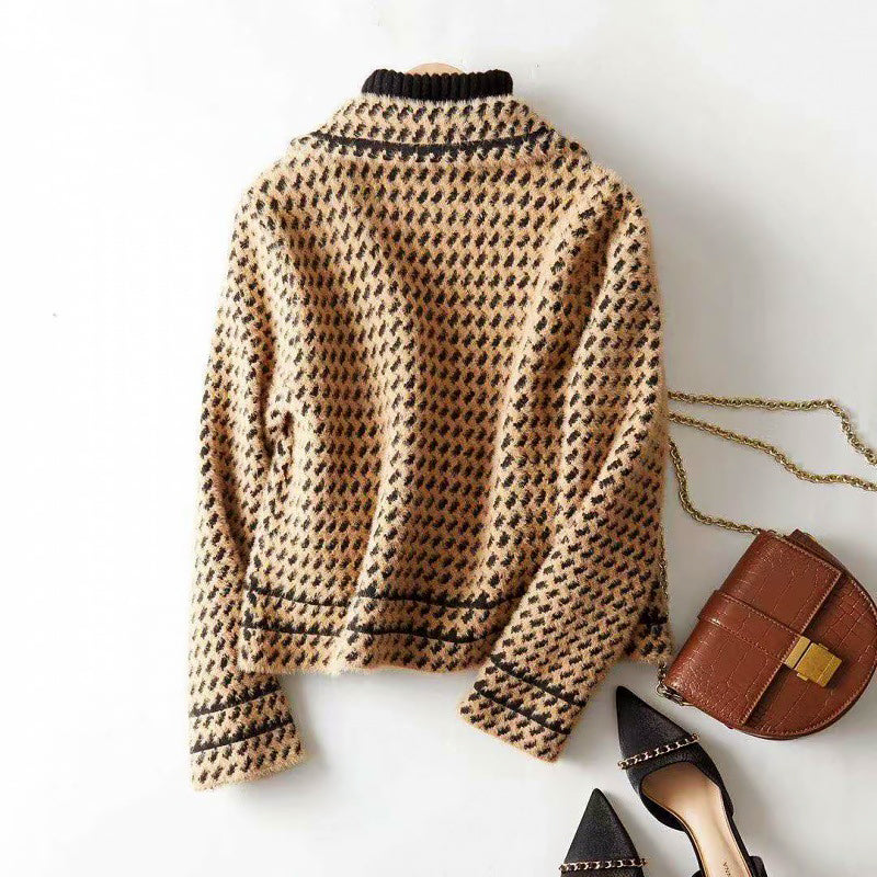 Women’s Cropped Buttoned Jacket with Houndstooth Pattern